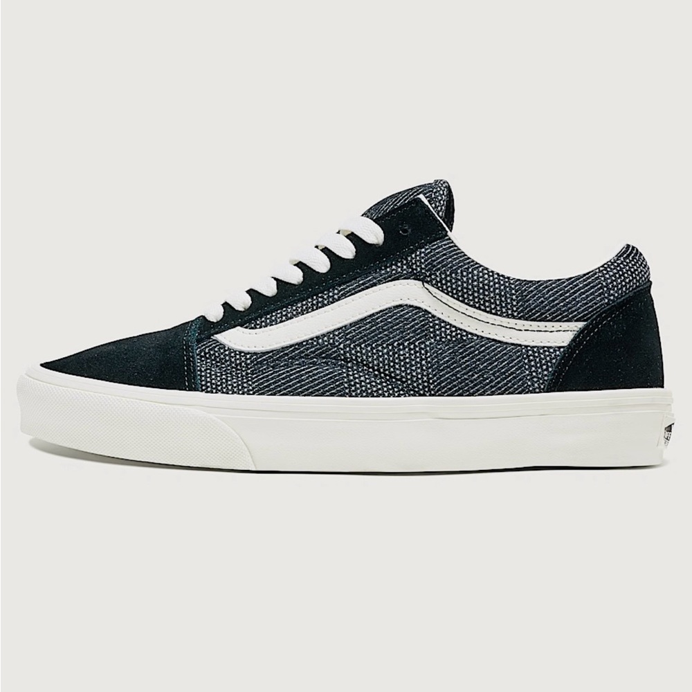 Vans Old Skool sneakers, Denim Black Model size Men 8 or Women 9.5 - Picture 4 of 6
